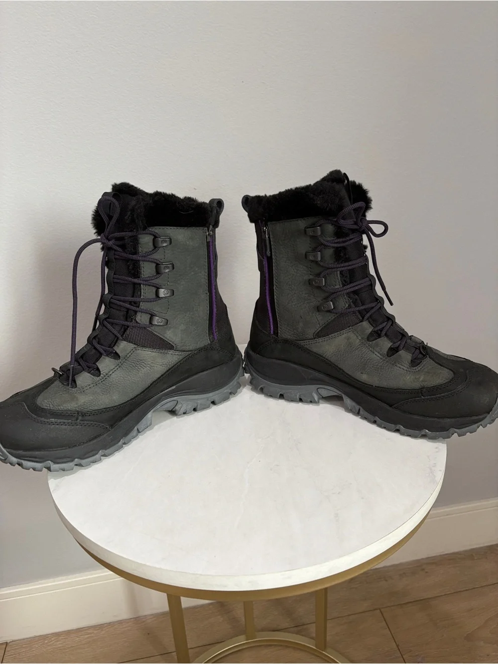 Merrell Thermo Rhea Mid Waterproof Size 8.5 Winter Boots Vibram Heavy duty